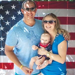 Meet your Posher, Dustin